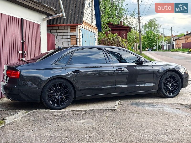 Седан Audi A8 2013 в Бердичеве