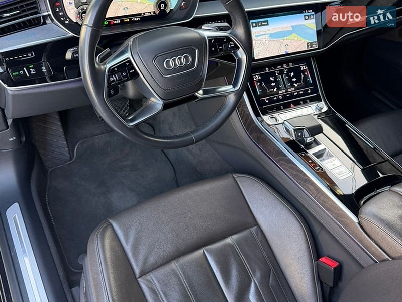 Седан Audi A8 2021 в Києві