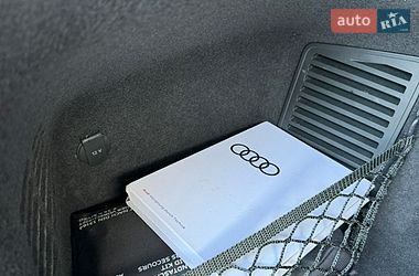 Седан Audi A8 2021 в Києві