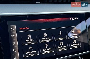 Седан Audi A8 2021 в Києві