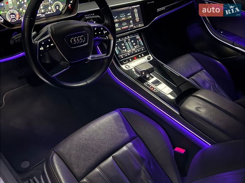 Седан Audi A8 2021 в Києві