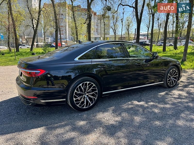 Седан Audi A8 2024 в Хмельницком