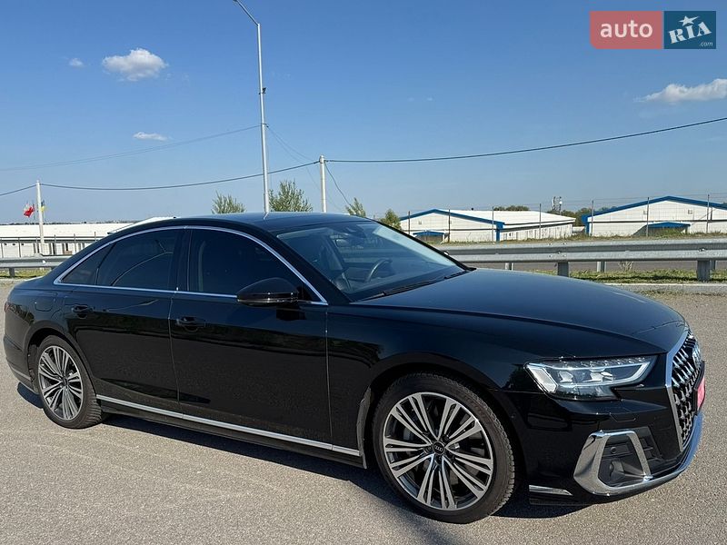 Седан Audi A8 2022 в Запорожье