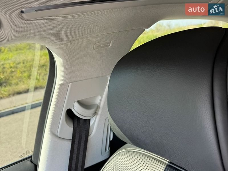 Седан Audi A8 2022 в Запорожье