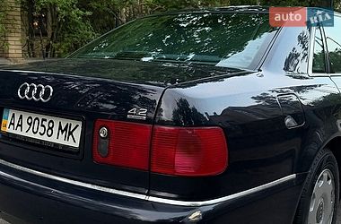 Седан Audi A8 2001 в Києві