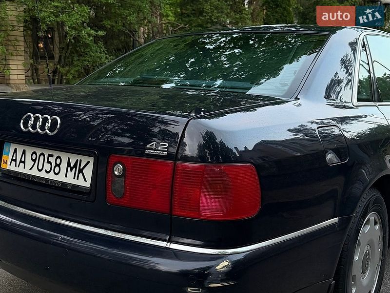 Седан Audi A8 2001 в Києві