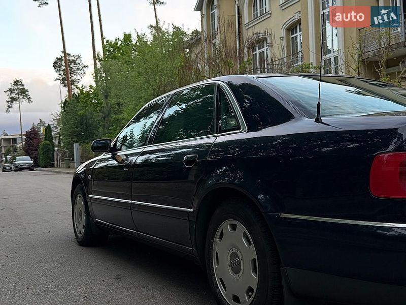 Седан Audi A8 2001 в Києві