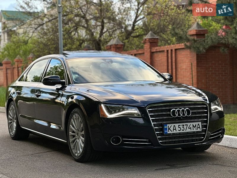 Седан Audi A8 2013 в Днепре