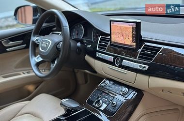 Седан Audi A8 2013 в Днепре