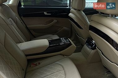 Седан Audi A8 2013 в Днепре