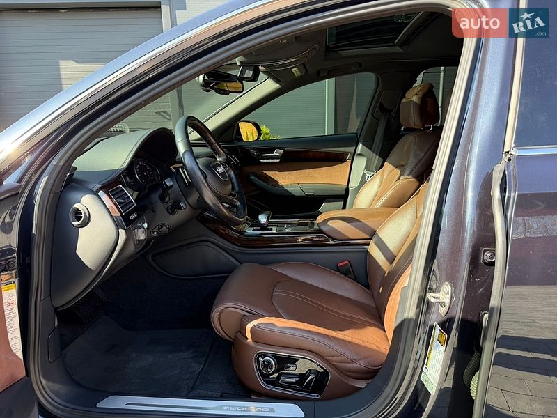 Седан Audi A8 2015 в Киеве