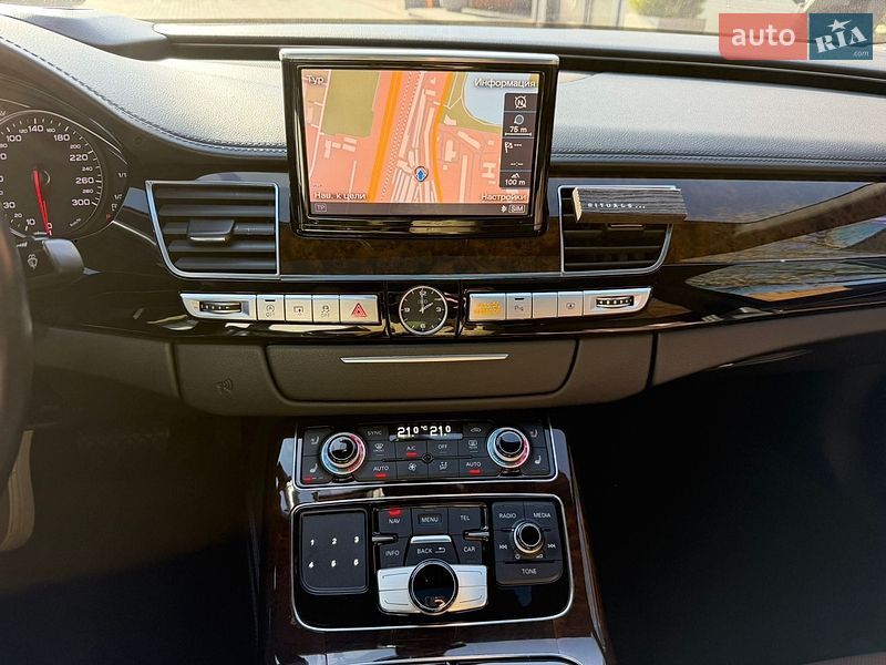 Седан Audi A8 2015 в Києві фото 26 Седан Audi A8 2015 в Києві