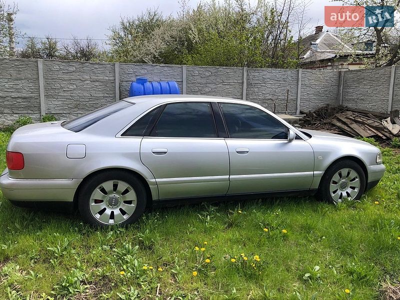 Седан Audi A8 1999 в Харкові