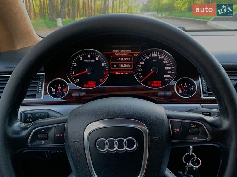 Седан Audi A8 2007 в Василькові