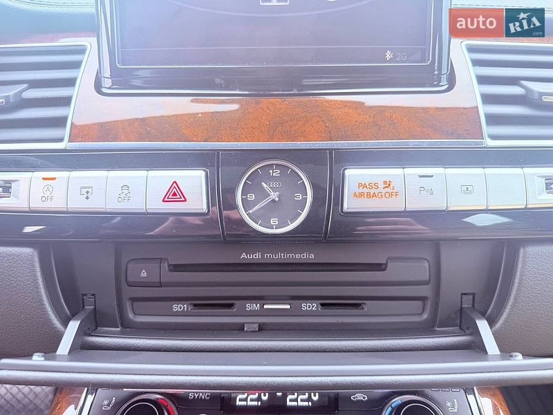 Седан Audi A8 2013 в Рівному
