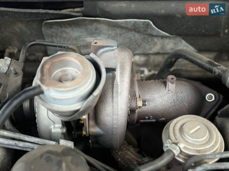Седан Audi A8 2001 в Ровно