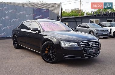 Седан Audi A8 2012 в Одесі