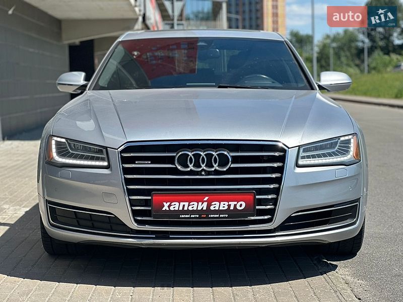 Седан Audi A8 2015 в Киеве