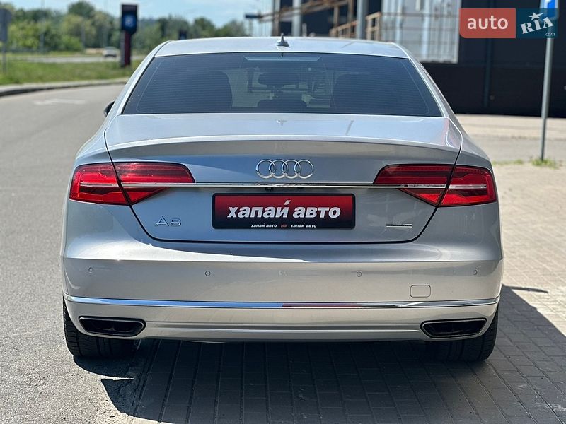 Седан Audi A8 2015 в Киеве