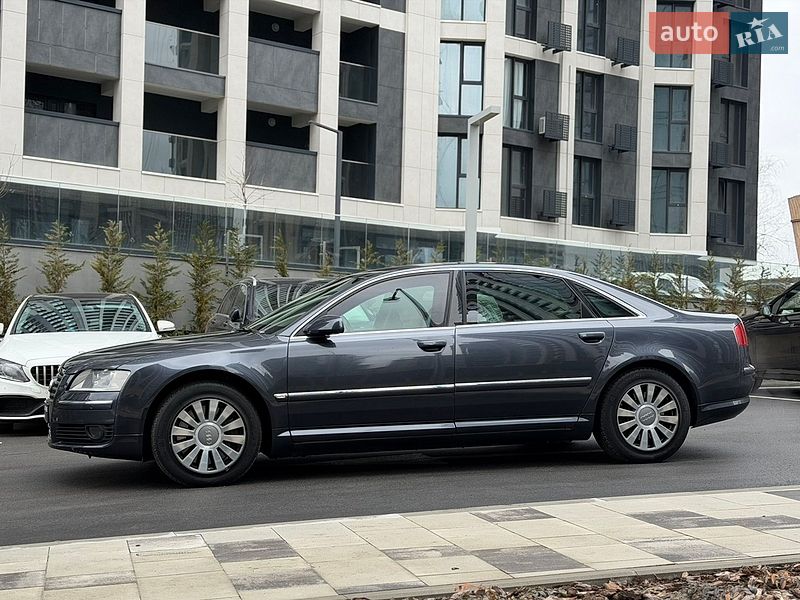 Седан Audi A8 2006 в Киеве