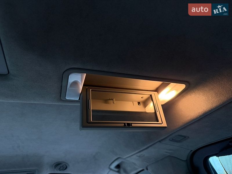 Седан Audi A8 2006 в Киеве