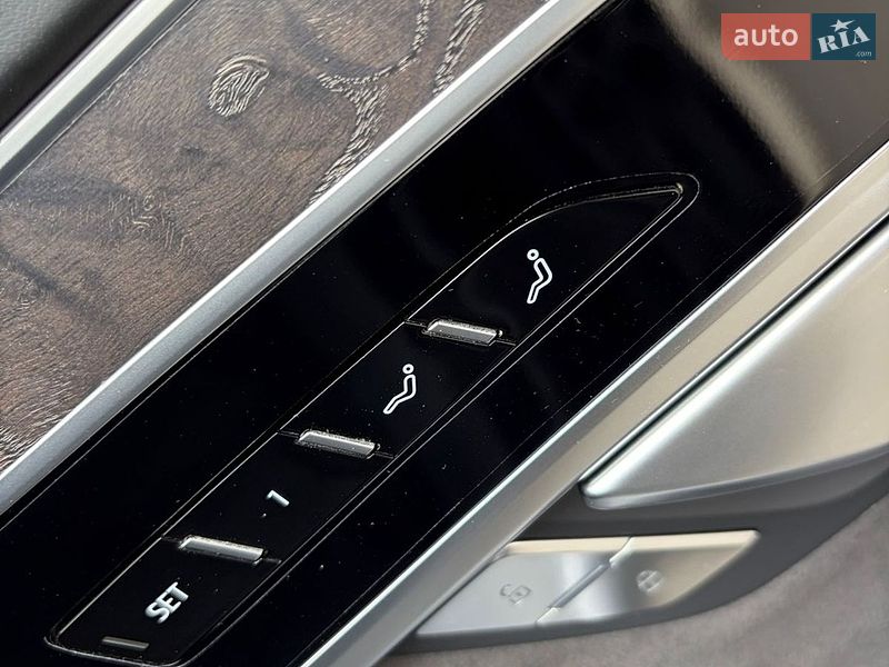 Седан Audi A8 2020 в Києві