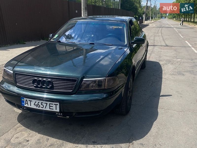 Седан Audi A8 1996 в Калуші