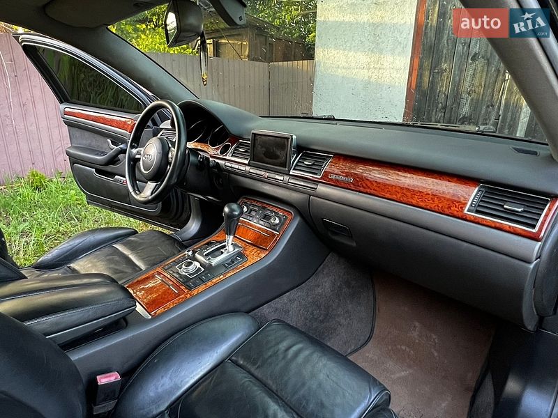 Седан Audi A8 2003 в Николаеве