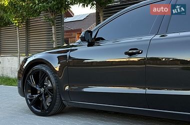 Седан Audi A8 2014 в Виннице