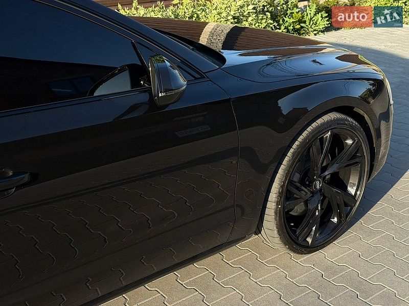 Седан Audi A8 2014 в Виннице