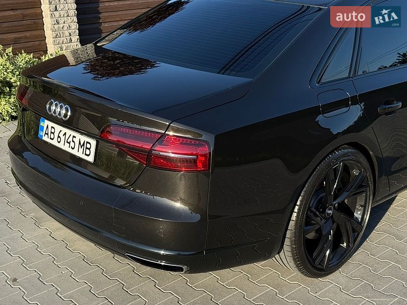 Седан Audi A8 2014 в Виннице