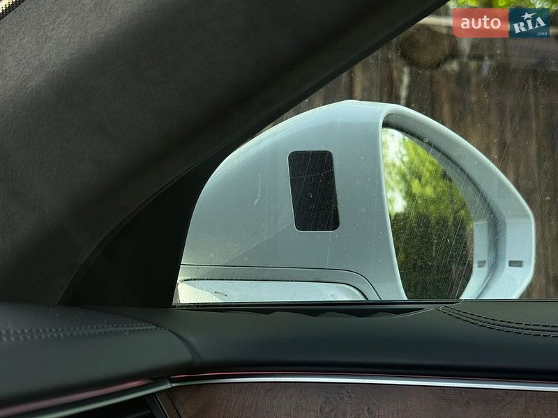 Седан Audi A8 2019 в Киеве