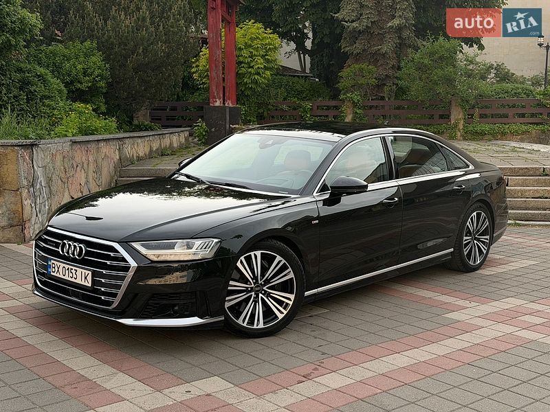 Седан Audi A8 2021 в Хмельницком