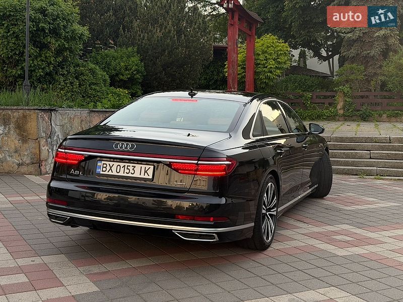 Седан Audi A8 2021 в Хмельницком