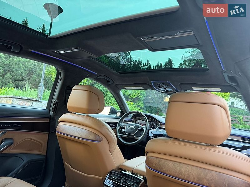 Седан Audi A8 2021 в Хмельницком