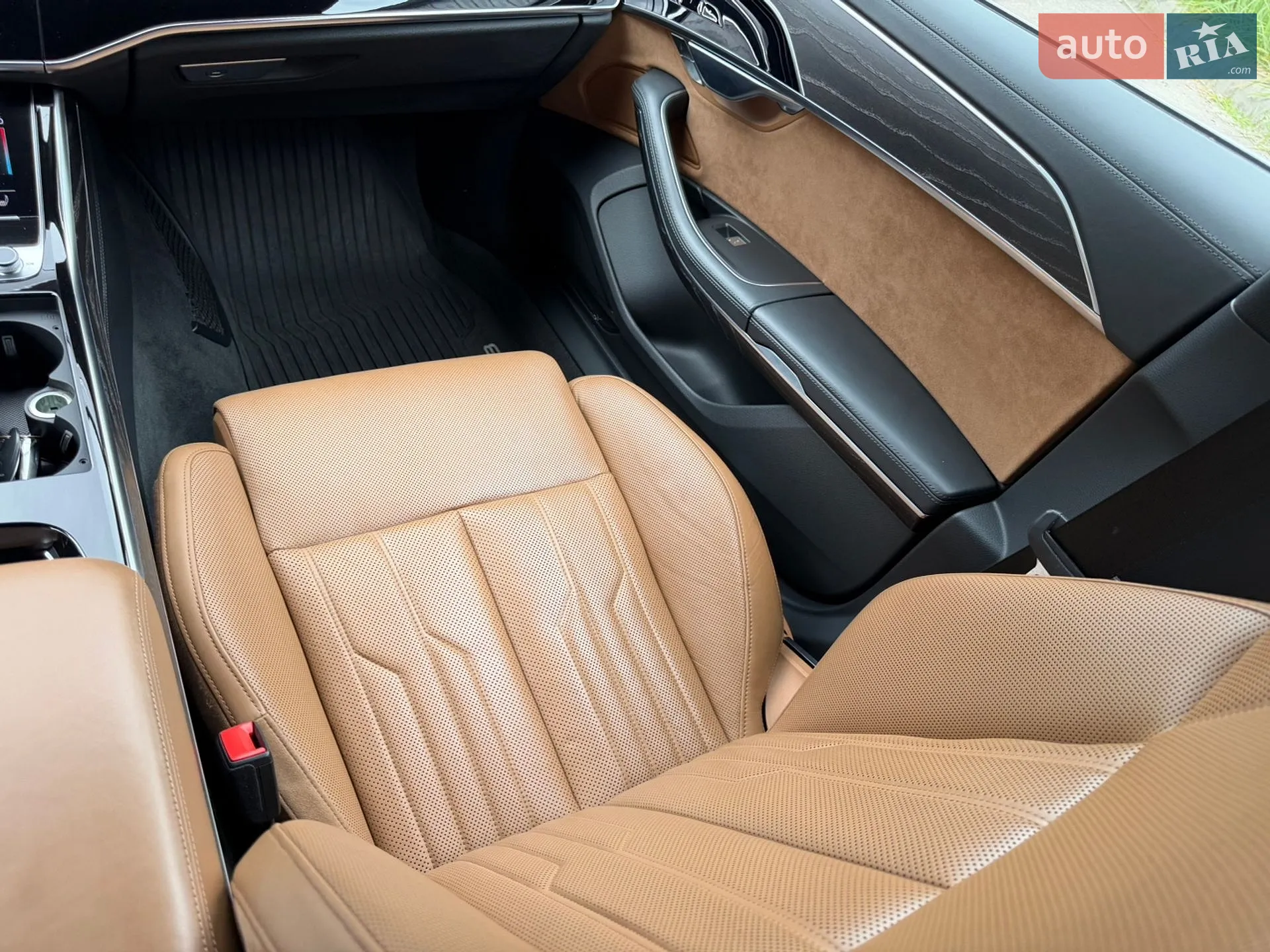 2020 Audi A8 - мініатюра 33