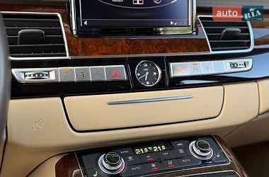 Седан Audi A8 2012 в Києві