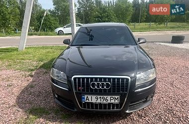 Седан Audi A8 2004 в Киеве