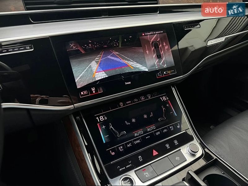 Седан Audi A8 2021 в Киеве