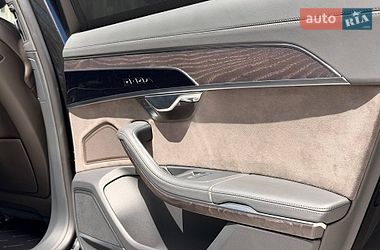Седан Audi A8 2021 в Києві