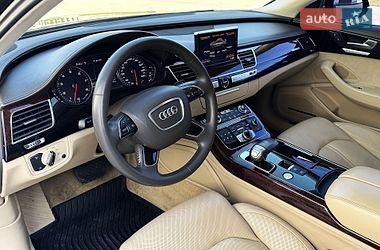 Седан Audi A8 2013 в Луцьку