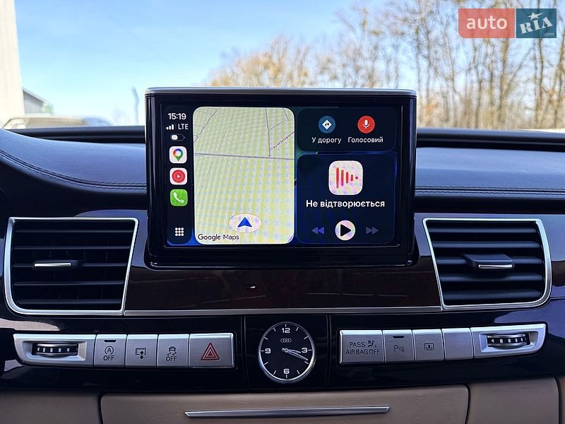 Седан Audi A8 2013 в Луцьку