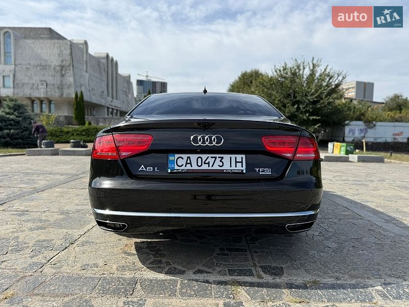 Седан Audi A8 2013 в Киеве