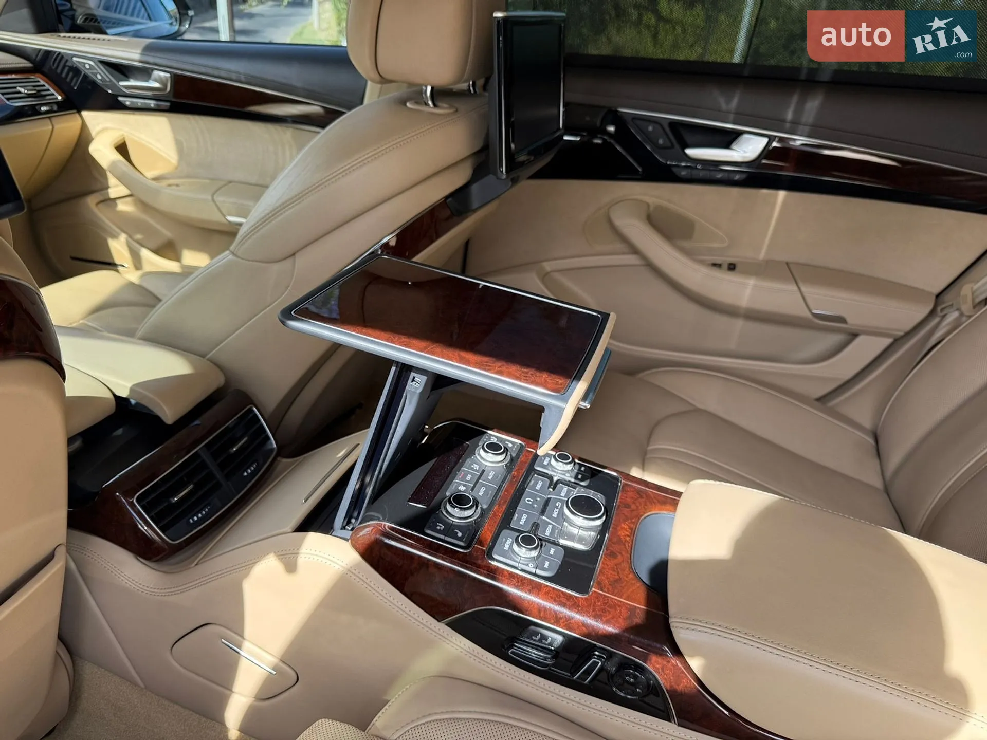 2013 Audi A8 - мініатюра 12
