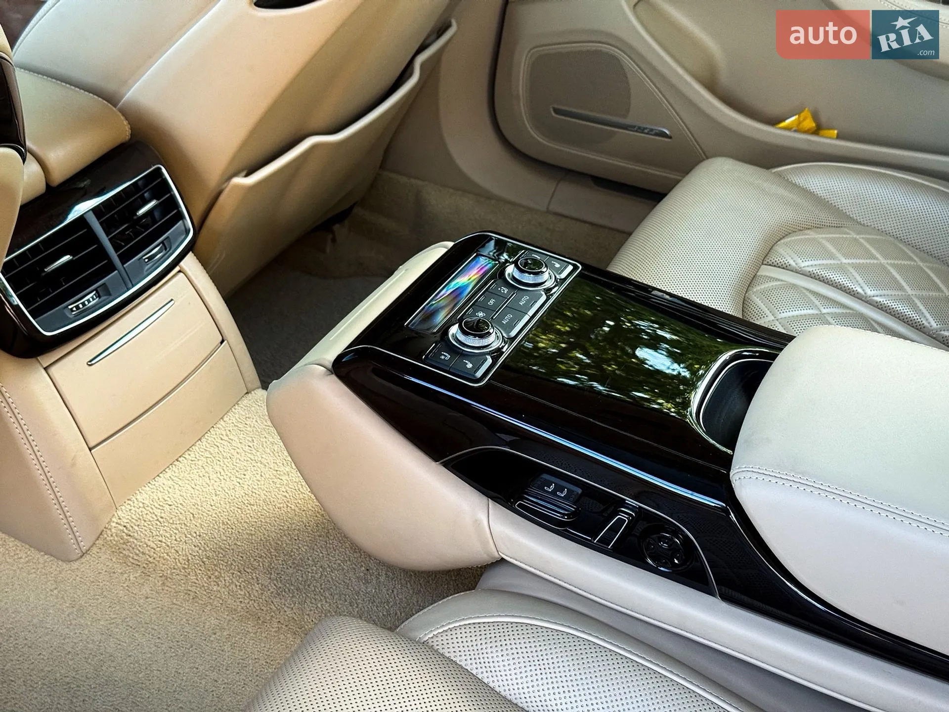 2016 Audi A8 - мініатюра 18