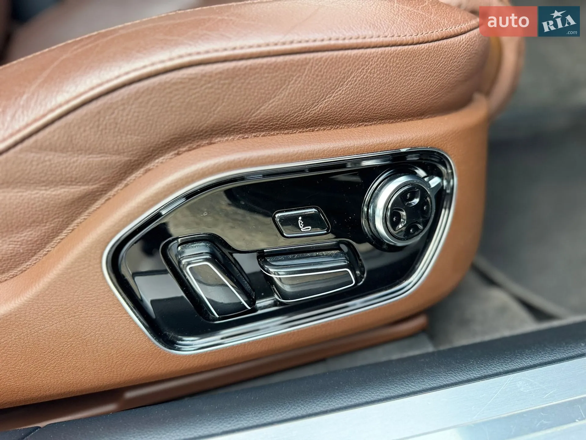 2013 Audi A8 - мініатюра 36