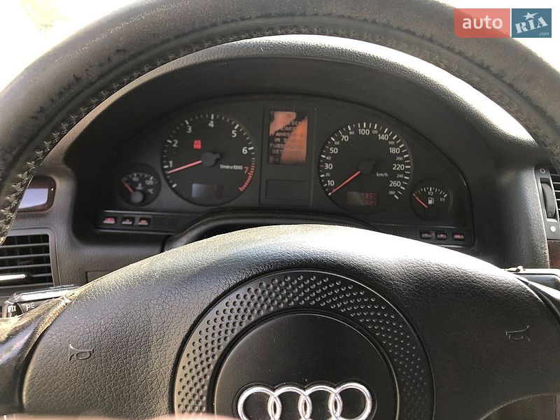 Седан Audi A8 1999 в Харкові