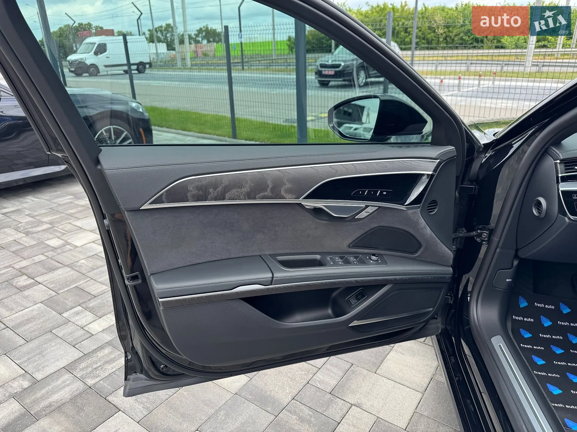 2024 Audi A8 - мініатюра 14
