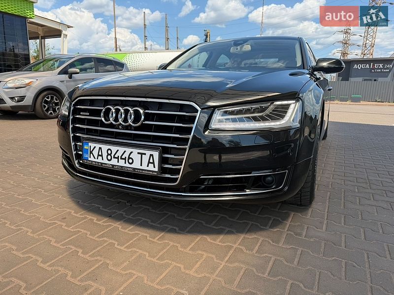 Седан Audi A8 2015 в Кривому Розі
