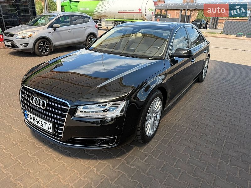 Седан Audi A8 2015 в Кривому Розі